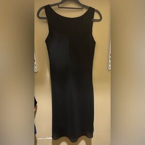 Alyn Paige size 7 little black dress